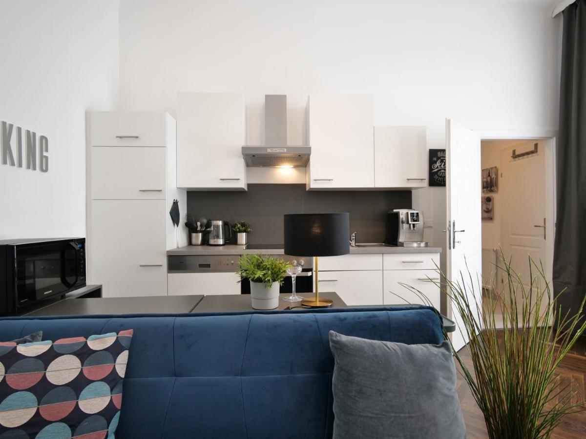 Stylish City Center Apartment Wenen Buitenkant foto