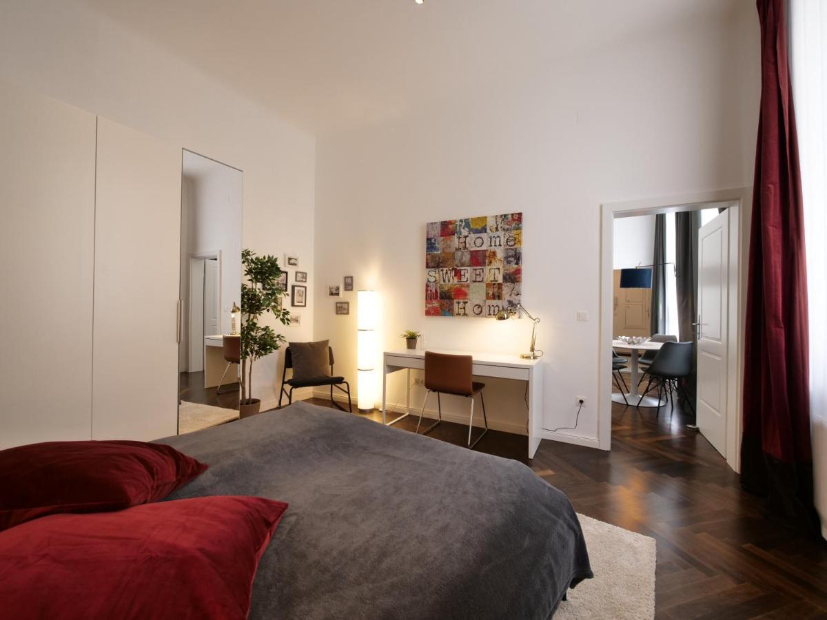 Stylish City Center Apartment Wenen Buitenkant foto